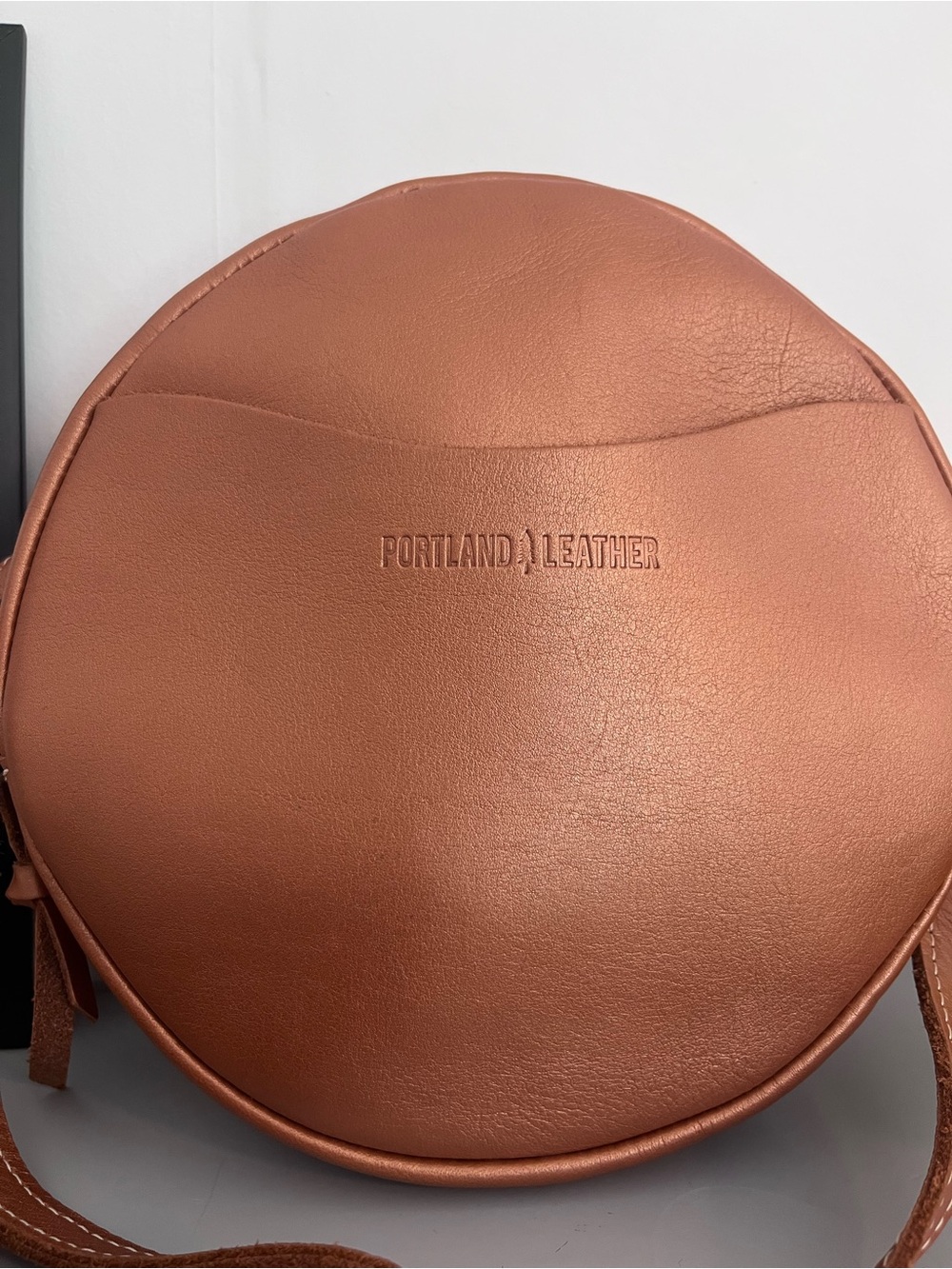 Portland Leather Goods Retired Hava Circle Crossbody Shimmer Copper Leather - Picture 2 of 9